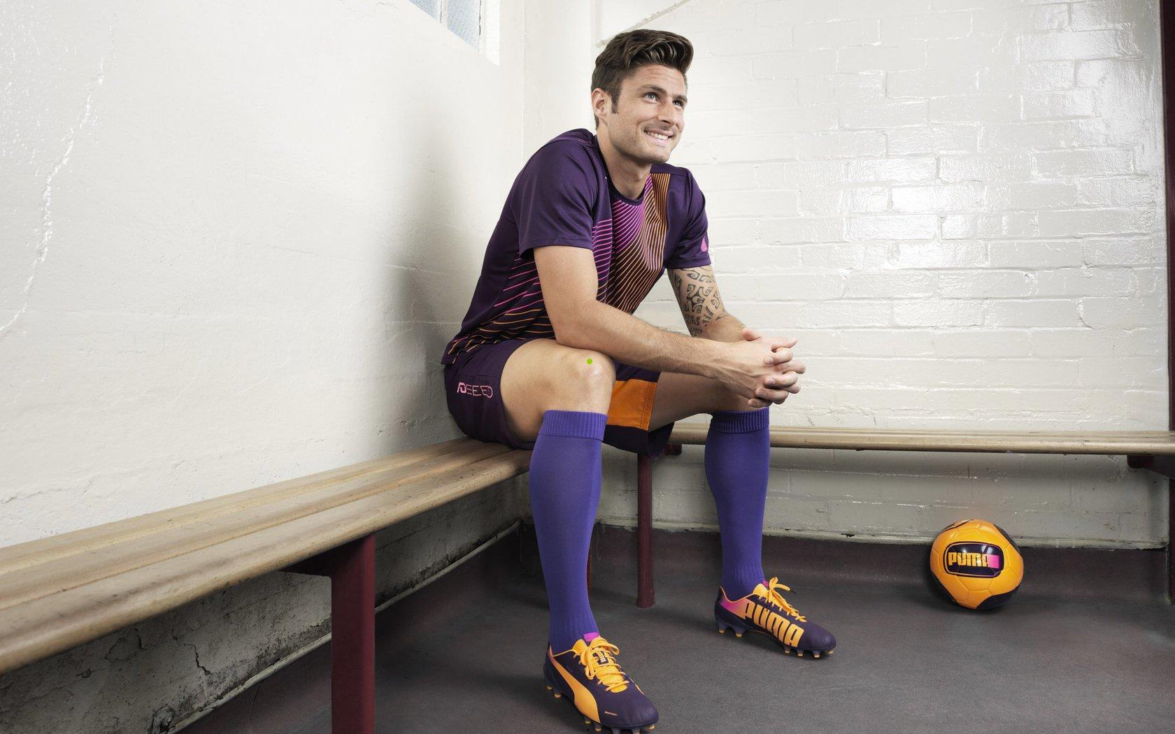 西蒙尼赞誉巴埃纳多面手特质 坦言球队进步之路仍漫长